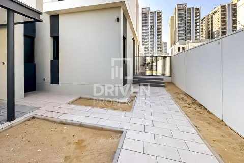 Kuća u nizu u Al Furjan, Dubai, UAE 4 spavaćih soba, 240 m2 Br. 655141 - fotografija 15