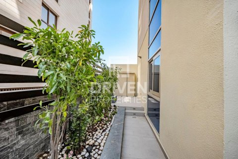 Apartamento para arrendamento em Al Furjan, Dubai, EAU 2 quartos, 196 m2 № 655146 - foto 15