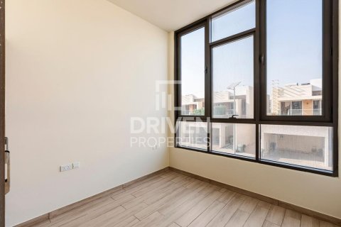 Villa te huur in Al Furjan, Dubai, VAE 4 slaapkamers, 152 vr.m., nr 655147 - foto 9