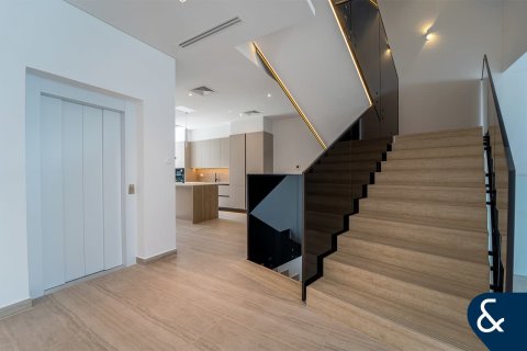 Βίλα σε Al Barari, Dubai, ΗΑΕ 4 υπνοδωμάτια, 459 τ.μ. Αρ. 688836 - φωτογραφία 7