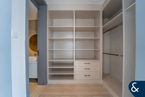 Βίλα σε Al Barari, Dubai, ΗΑΕ 4 υπνοδωμάτια, 459 τ.μ. Αρ. 688836 - φωτογραφία 13