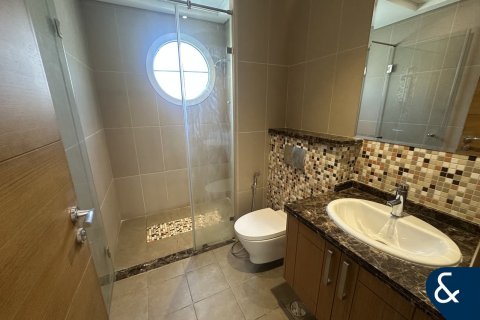 Vila v Jumeirah Park, Dubai, SAE 5 spální, 750 m2 č. 688839 - Fotografia 6