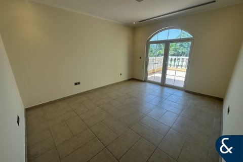 Vila v Jumeirah Park, Dubai, SAE 5 spální, 750 m2 č. 688839 - Fotografia 7