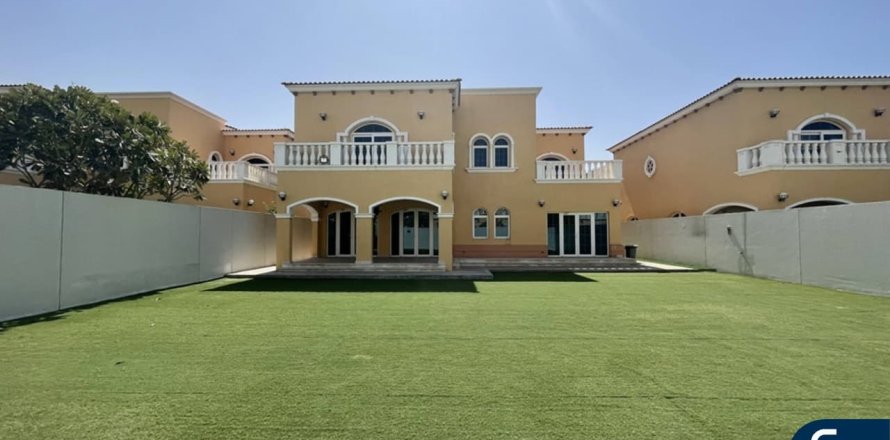 Villa in Jumeirah Park, Dubai, VAE 5 slaapkamers, 750 vr.m. nr 688839