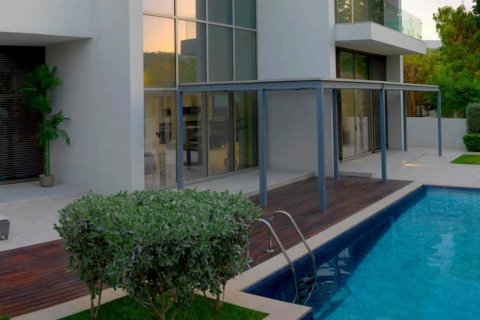 Villa zum Verkauf in Jumeirah Village Circle, Dubai, VAE 4 Schlafzimmer, 594 m2 Nr. 640033 - Foto 2