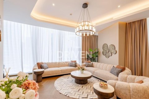 Apartament në Business Bay, Dubai, Emiratet e Bashkuara Arabe 2 dhoma gjumi, 196.3 m2. № 746247 - Foto 4