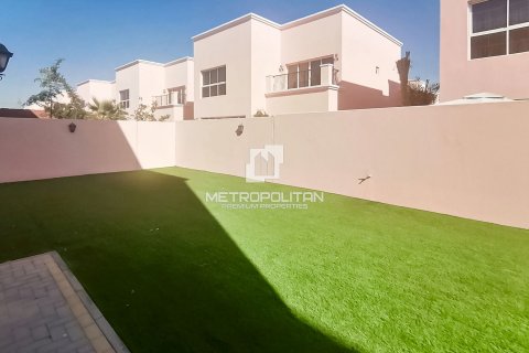 Villa te koop in Nadd Al Sheba, Dubai, VAE 4 slaapkamers, 354 vr.m., nr 664895 - foto 15
