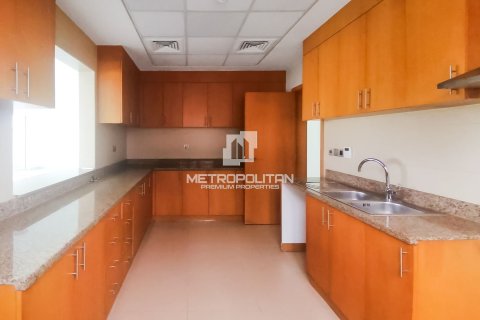 Villa te koop in Nadd Al Sheba, Dubai, VAE 4 slaapkamers, 354 vr.m., nr 664895 - foto 6