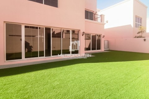 Villa te koop in Nadd Al Sheba, Dubai, VAE 4 slaapkamers, 354 vr.m., nr 664895 - foto 20