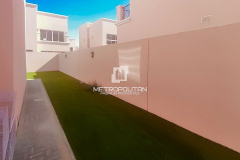Villa te koop in Nadd Al Sheba, Dubai, VAE 4 slaapkamers, 354 vr.m., nr 664895 - foto 25