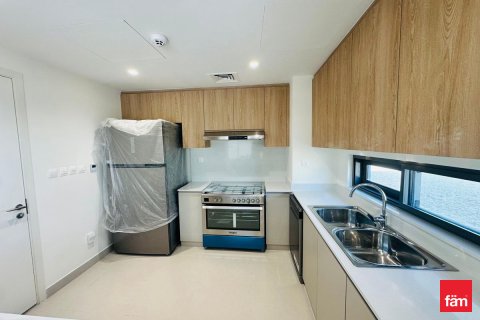 Villa til salgs i Dubai, Emiratene 4 soverom, 375.3 kvm Nr. 702373 - Foto 7