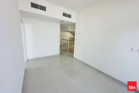 Villa til salgs i Dubai, Emiratene 4 soverom, 375.3 kvm Nr. 702373 - Foto 4