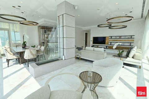Apartman u Dubai, UAE 5 spavaćih soba, 566.7 m2 Br. 722126 - fotografija 6