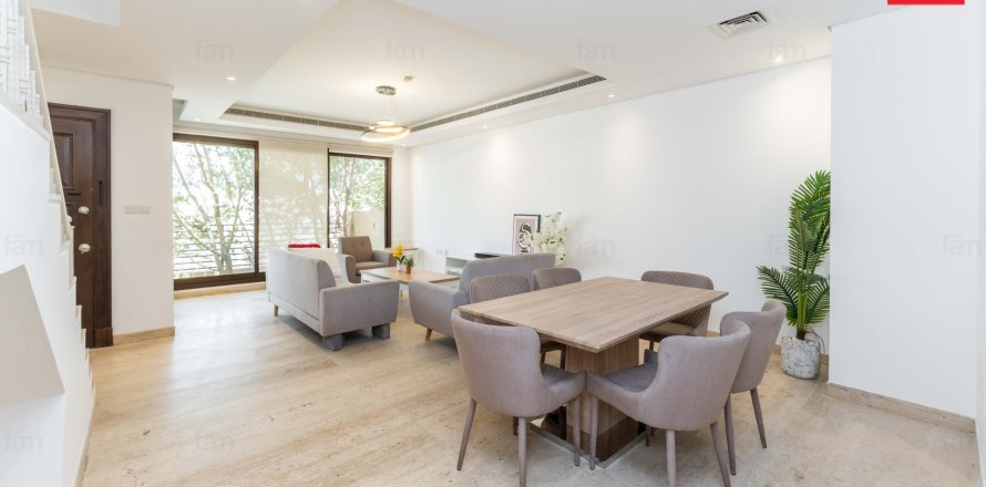 Māja Dubaijā, AAE 4 istabas, 156 m2 Nr. 722129