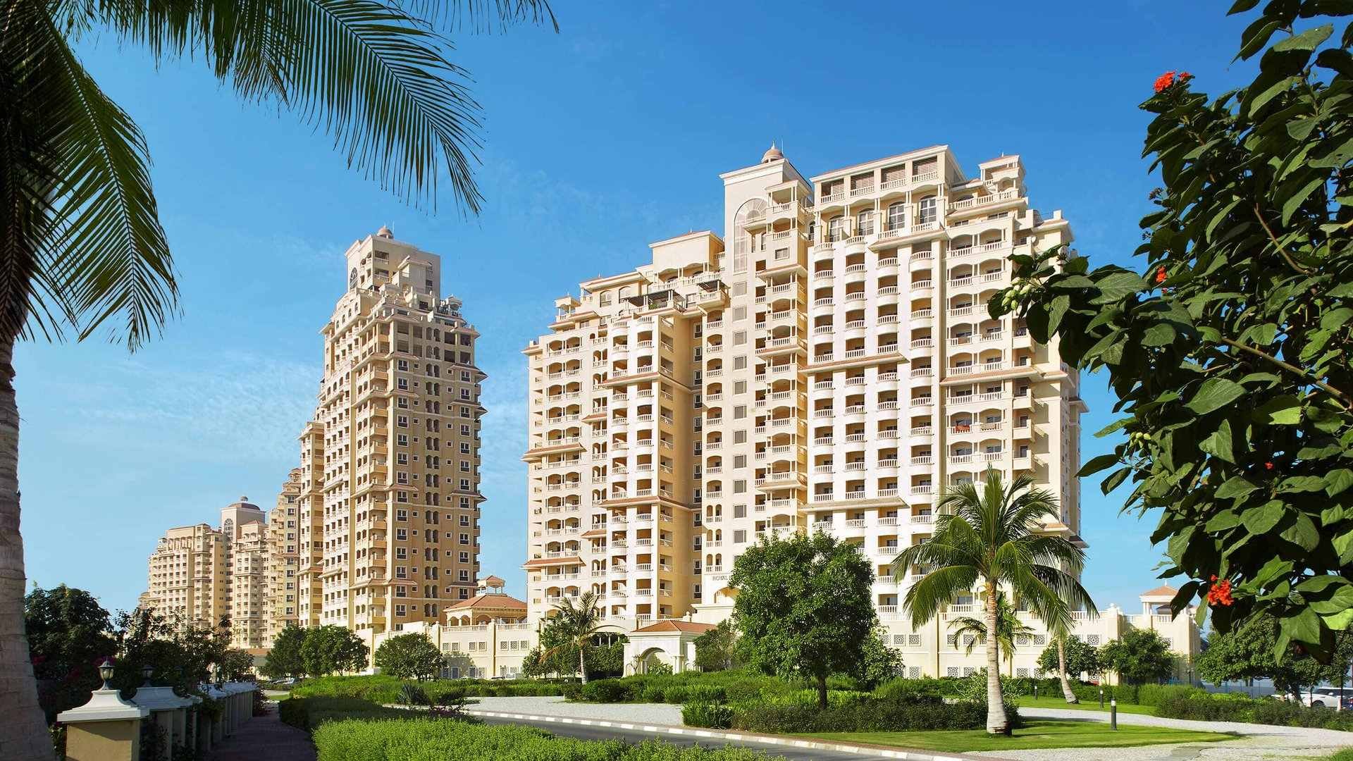 ROYAL BREEZE RESIDENCES