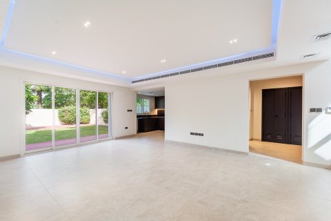 Dubai, BAE’de satılık villa 3 yatak odası, 236 m&sup2; No 696076 - fotoğraf 6