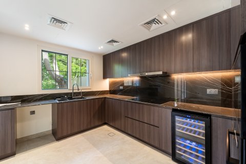 Dubai, BAE’de satılık villa 3 yatak odası, 236 m&sup2; No 696076 - fotoğraf 5