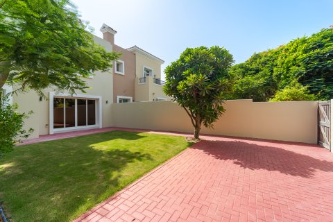Dubai, BAE’de satılık villa 3 yatak odası, 236 m&sup2; No 696076 - fotoğraf 18