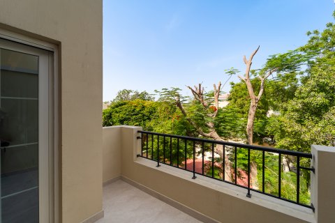 Dubai, BAE’de satılık villa 3 yatak odası, 236 m&sup2; No 696076 - fotoğraf 19