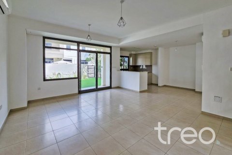 Villa uthyres i Town Square, Dubai, UAE 3 sovrum, 220.27 kvm Nr. 761439 - fotografi 2