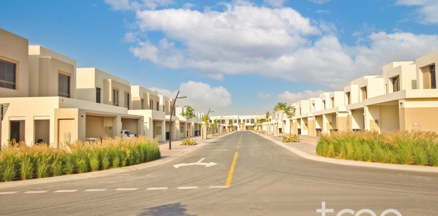 Vila v Town Square, Dubai, SAE 3 spálne, 195 m2 č. 761438
