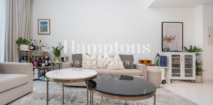 Appartement à Dubai Harbour, Dubai, EAU: 1 chambre, 79.7108 m2 № 690524