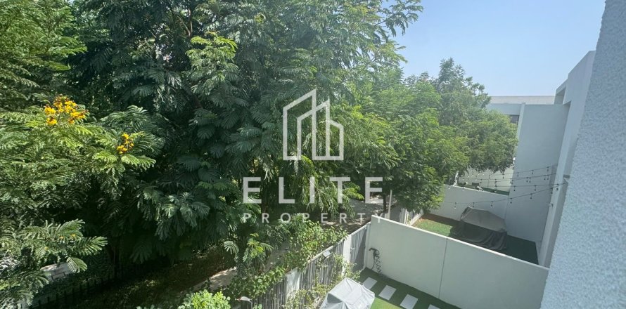 Maison de ville à Tilal Al Ghaf, Dubai, EAU: 3 chambres, 145 m2 № 736470