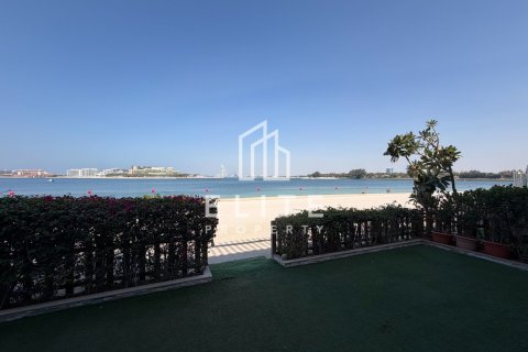 Villa Palm Jumeirah, Dubaijā, AAE 5 istabas, 264 m2 Nr. 736469 - attēls 13