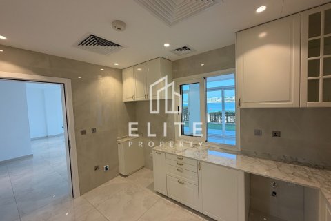 Villa Palm Jumeirah, Dubaijā, AAE 5 istabas, 264 m2 Nr. 736469 - attēls 9