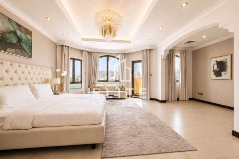 Villa itt: Palm Jumeirah, Dubai, EAE, 5 hálószoba, 622 m², azonosító: 736468 - fénykép 16