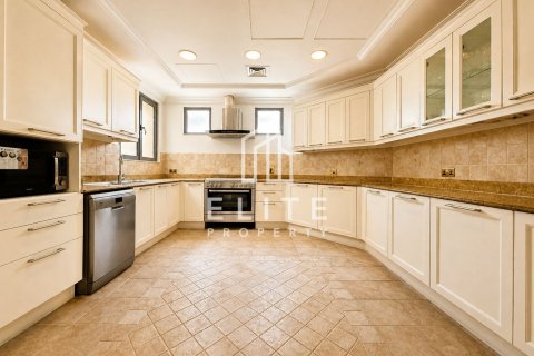 Villa itt: Palm Jumeirah, Dubai, EAE, 5 hálószoba, 622 m², azonosító: 736468 - fénykép 12