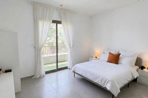 Řadový dům v Dubai, SAE 3 ložnice, 203 m² Č.: 754330 - fotografie 3