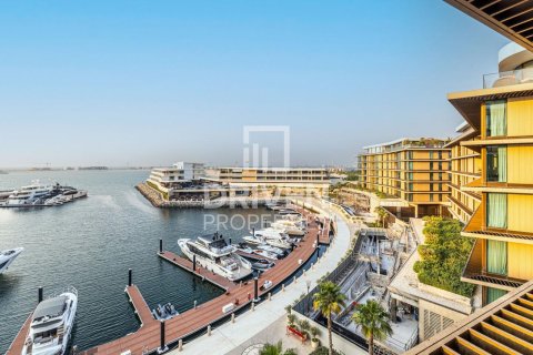 Apartament de închiriat în Jumeirah, Dubai, EAU 3 dormitoare, 294.41 mp.  №759607 - poză 10