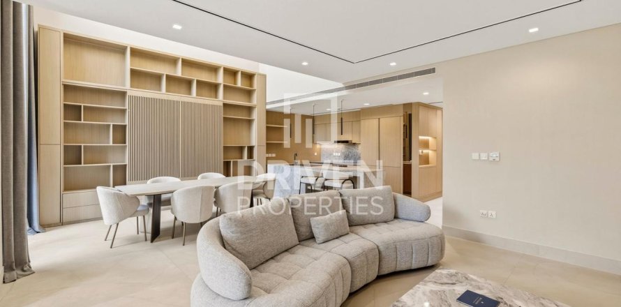 Vila v Jumeirah, Dubai, SAE 3 spálne, 274.53 m2 č. 759605