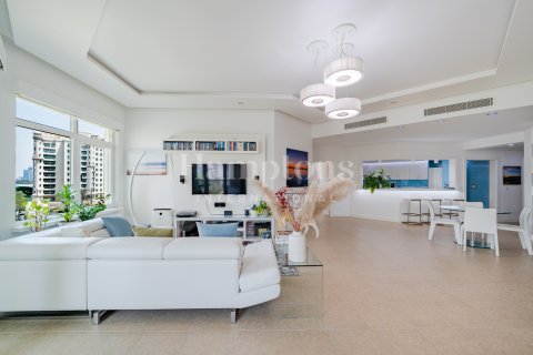 Palm Jumeirah, Dubai, UAE의 임대용 아파트 침실 3개, 204.56961891제곱미터 번호 650925 - 사진 16