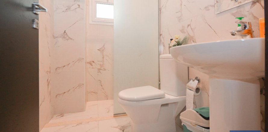 Villa i Al Quoz, Dubai, UAE 4 sovrum, 334 kvm Nr. 704734