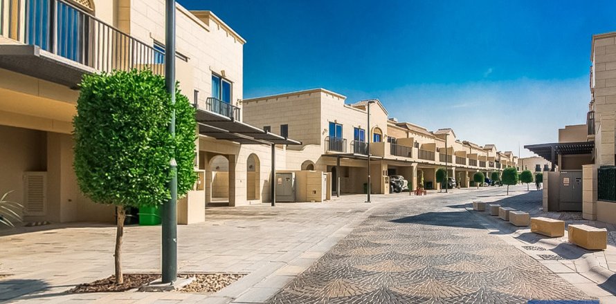 阿联酋 Dubai Jumeirah Golf Estates 联排别墅  3 卧, 139 平方米 , 编号 704728