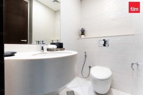 Huoneisto Motor City, Dubai, Arabiemiraatit 2 makuuhuonetta, 111.9 m2 № 633687 - kuva 15