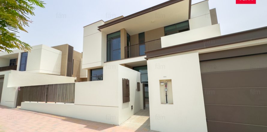 Vilë në Al Furjan, Dubai, Emiratet e Bashkuara Arabe 5 dhoma gjumi, 651.3 m2. № 633691