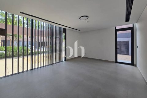 Villa para venda em Tilal City, Sharjah, EAU 5 quartos, 642 m2 № 642838 - foto 2