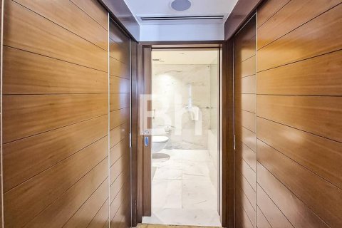 Apartment in Downtown Dubai (Downtown Burj Dubai), UAE 51 sq.m. № 642833 - photo 13