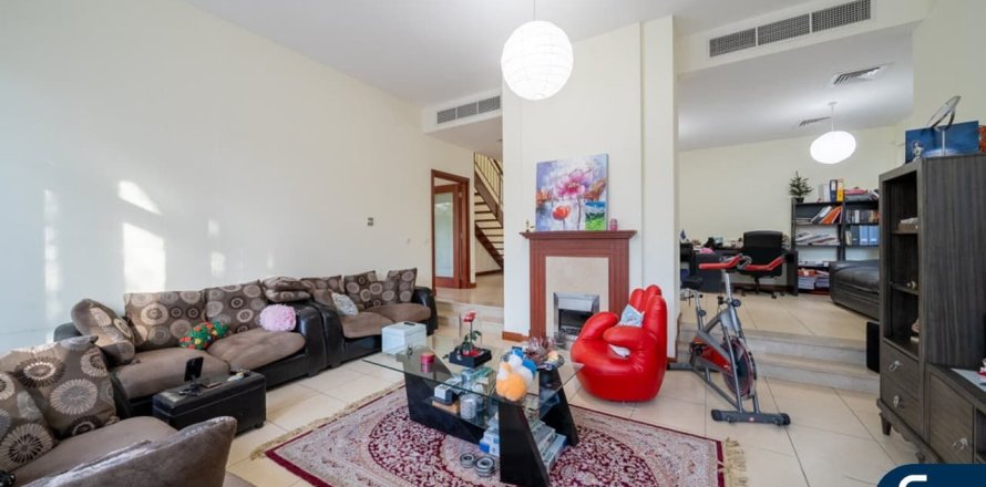 Vilë në Arabian Ranches, Dubai, Emiratet e Bashkuara Arabe 3 dhoma gjumi, 299 m2. № 666346