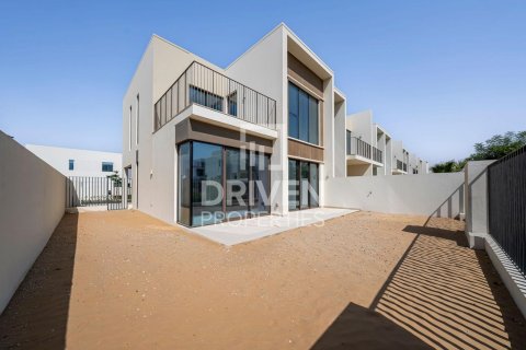 Снять в аренду таунхаус в The Valley, Дубай, ОАЭ 4 спальни, 205м2, № 652980 - фото 3