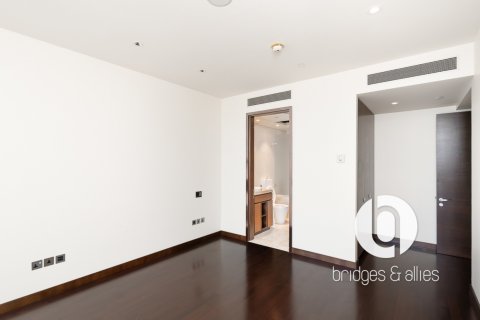Apartemen di Downtown Dubai (Downtown Burj Dubai), UEA 3 kamar tidur, 247 m2 nomor 758106 - foto 7