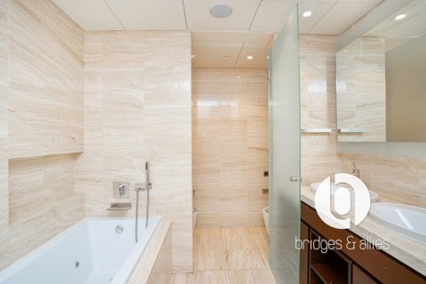 Apartemen di Downtown Dubai (Downtown Burj Dubai), UEA 3 kamar tidur, 247 m2 nomor 758106 - foto 23