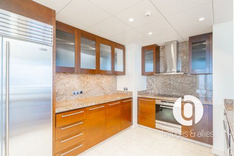 Apartemen di Downtown Dubai (Downtown Burj Dubai), UEA 3 kamar tidur, 247 m2 nomor 758106 - foto 12