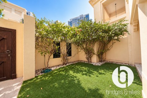 Leilighet til leie i Old Town, Dubai, Emiratene 1 soverom, 127 kvm Nr. 758108 - Foto 16