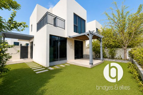 阿联酋 Dubai Dubai Hills Estate 别墅  4 卧, 231 平方米 , 编号 758110