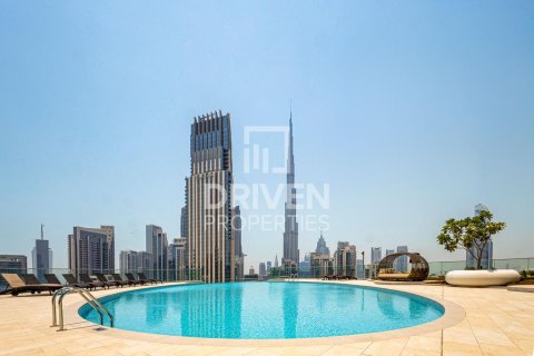 דירה להשכרה ב Downtown Dubai (Downtown Burj Dubai), Dubai, איחוד האמירויות 2 חדרי שינה, 140 מ"ר, מספר 655266 - תמונה 1