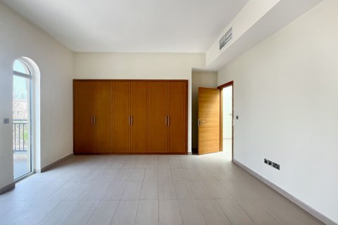 Jumeirah Park, Dubai, संयुक्त अरब अमीरात में विला, 4 बेडरूम, 510 वर्ग मीटर, संख्या 759812 - फ़ोटो 11
